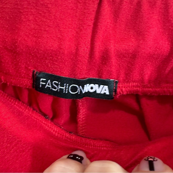 Fashion Nova 2-Piece Sleeveless Elastic Hem Cropped Top & Jogger Pants Red 2XL - Picture 4 of 12